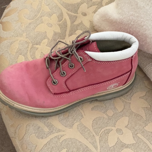 Women's Nellie Waterproof Chukka GUC - Picture 10 of 16
